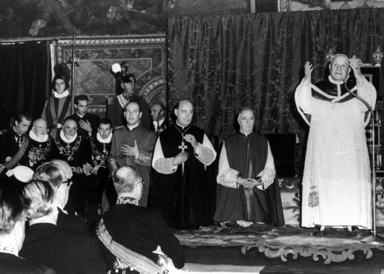 Pope marks 60th anniversary of Second Vatican Council 1 - Egyptian Gazette