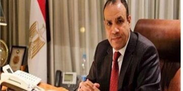 Egypt amb. in Brussels reviews Egypt’s vision regarding COP27