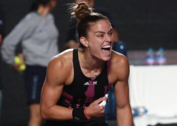 Sakkari storms into Guadalajara semis, books WTA Finals spot