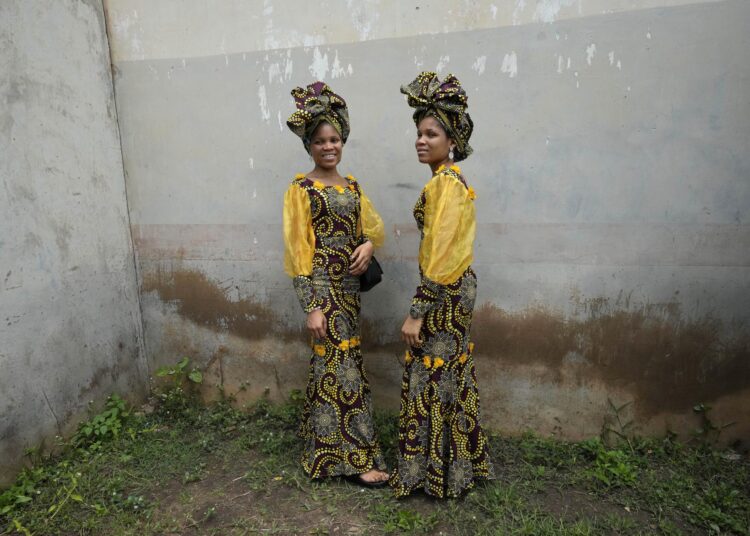 Nigerian city celebrates its many twins with annual festival 1 - Egyptian Gazette