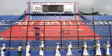 Fifa, Indonesian football body form taskforce after fatal stampede