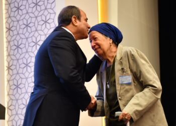 Sisi honours wives of heroes of October War