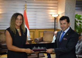 Sports min. honours tennis star Mayar Sherif