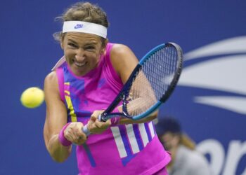 Azarenka, Andreescu advance at Guadalajara
