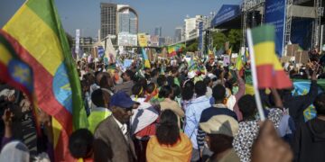 Ethiopians protest against outsiders amid Tigray conflict 1 - Egyptian Gazette Ethiopians protest against outsiders amid Tigray conflict