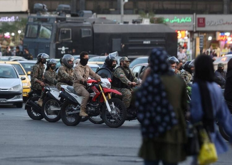 'Not afraid anymore': More violence as Iran protests enter fourth week 1 - Egyptian Gazette