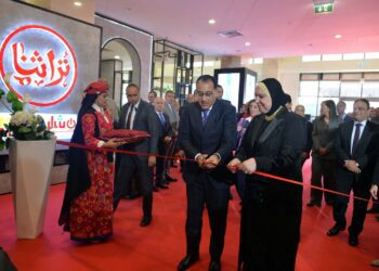 PM inaugurates ‘Turathna’ exhibition for handicrafts, heritage