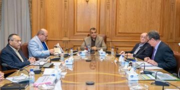 State min. for military production follows up implementation of number of projects