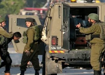 Occupation detains 8 Palestinians in WB