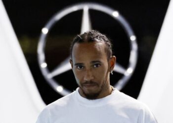 Hamilton plans to continue racing beyond end of current Mercedes deal