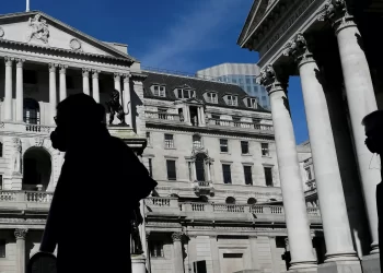 Bank of England expands efforts to stabilise bond market