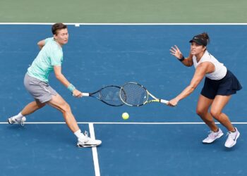 Krawczyk and Schuurs qualify for WTA Finals