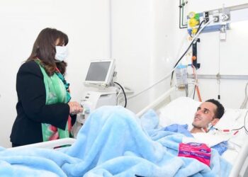 Emigration min. inquires after health of Egyptian infected with Typhoid in Mozambique