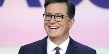 Pickleball, Colbert, other stars team up for charity special 1 - Egyptian Gazette Pickleball, Colbert, other stars team up for charity special