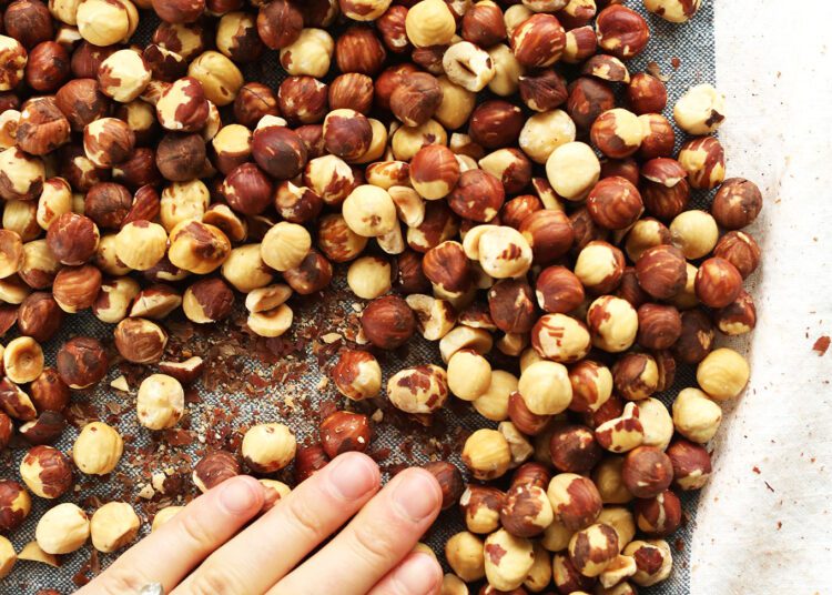 Natural beauty: Three reasons to give hazelnut a whirl 2 - Egyptian Gazette Natural beauty: Three reasons to give hazelnut a whirl 1 - Egyptian Gazette