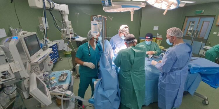 Egyptian medical team performs quality surgeries at Gaza hospitals ...