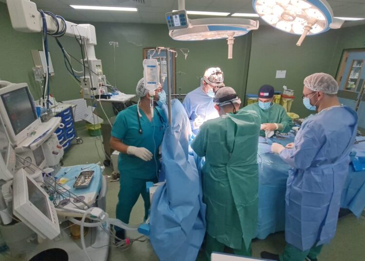 Egyptian medical team performs quality surgeries at Gaza hospitals 1 - Egyptian Gazette