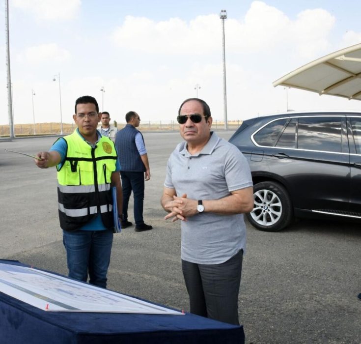 Sisi makes tour of Car City 5 - Egyptian Gazette