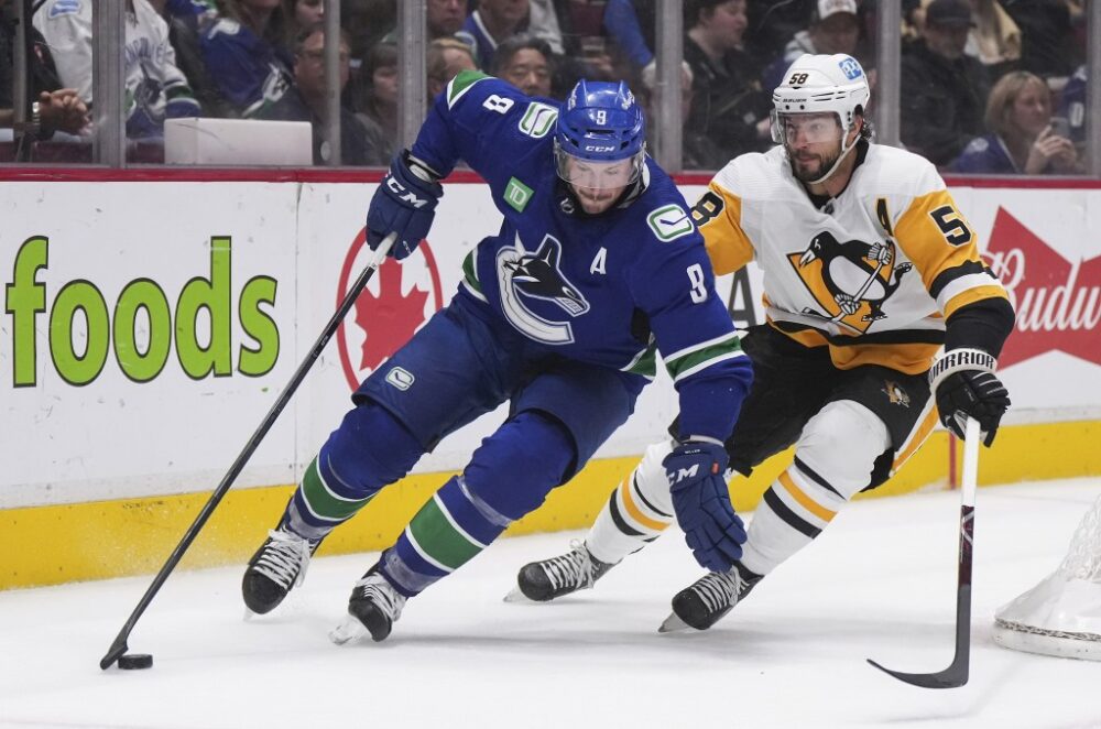 Canucks Top Penguins 5-1 For 2nd Straight Win - Egyptian Gazette