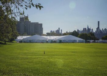 NYC opens emergency center for influx of bused migrants