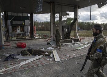 Russian losses evident in key liberated Ukrainian city