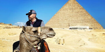 Travel Vlogger Sam Mayfair showcases beauty of Egypt to world