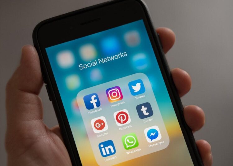 Where is Twitter a top social network? 1 - Egyptian Gazette Twitter has about 400 million active users in 2022.