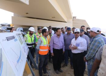 Official inspection of high-speed electric rail scheme 