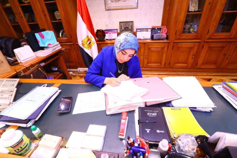 Disabled graduate minister for a day 7 - Egyptian Gazette