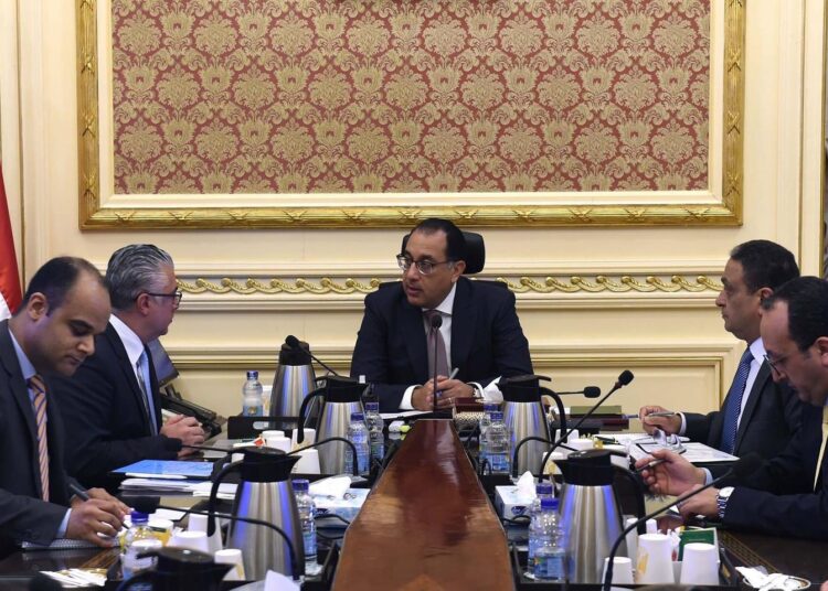 PM meets head of Suez Canal Economic Zone Authority 2 - Egyptian Gazette PM meets head of Suez Canal Economic Zone Authority 1 - Egyptian Gazette