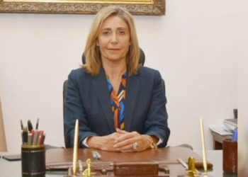 Culture minister mourns spouse of poet Ahmed Abdel Moati Hegazi