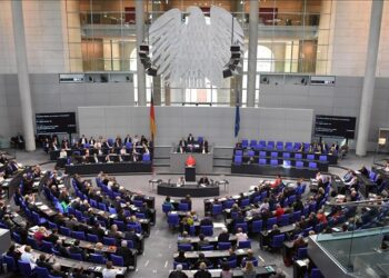 German parliament clears way for huge energy relief package
