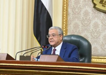 House speaker urges govt to speedily resolve problem of poultry production