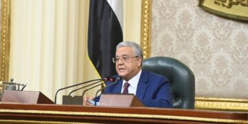 House speaker urges govt to speedily resolve problem of poultry production