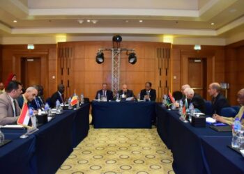 Irrigation minister confers with Palestinian Water Authority chief on joint co-operation