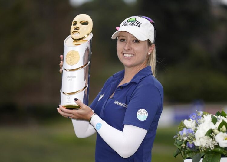 Jodi Ewart Shadoff goes wire-to-wire for 1st LPGA Tour win 1 - Egyptian Gazette