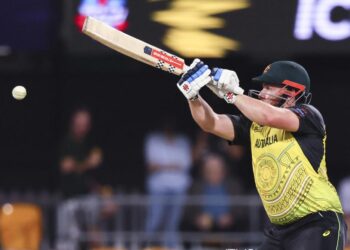 Aussies back in contention with win over Irish at world T20