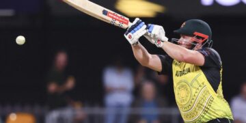 Aussies back in contention with win over Irish at world T20