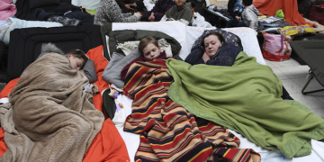 Poland receives 6.999 mln refugees from Ukraine