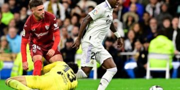 Madrid beats Sevilla, increases La Liga lead