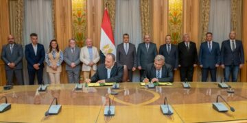 Military production minister attends signing of deals with Babirus Egypt to recycle banana trees wastes