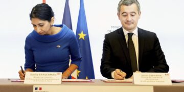 France and U.K. sign agreement to curb Channel crossings
