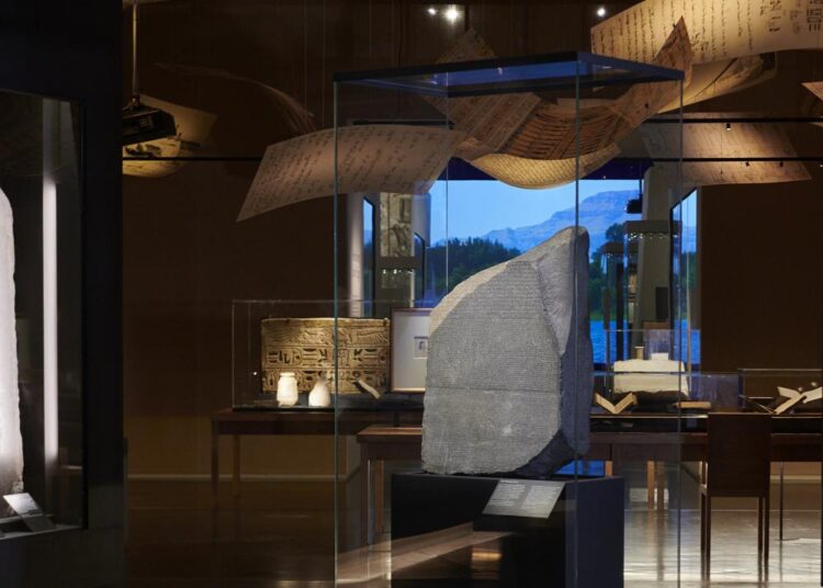 Egyptians call on British Museum to return Rosetta Stone 1 - Egyptian Gazette