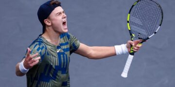 Holger Rune clinches Paris Masters title 1 - Egyptian Gazette Holger Rune clinches Paris Masters title