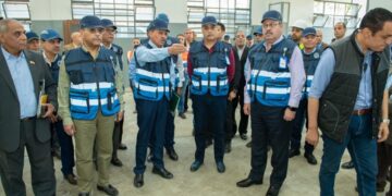 Military production minister tours Factory 909