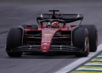 Leclerc qualifies 10th after Ferrari tyre blunder