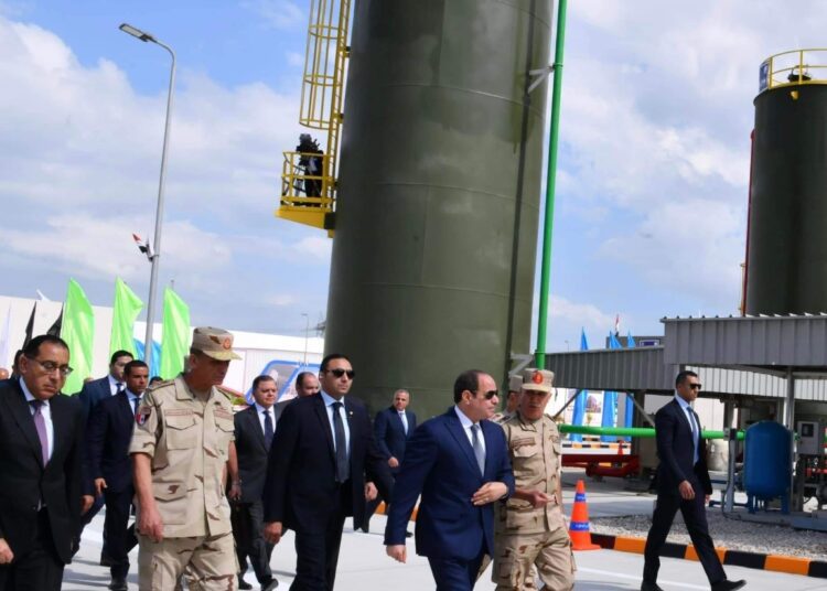 Black sand to yield mineral wealth 1 - Egyptian Gazette