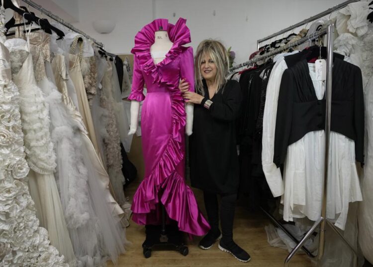 Exploring a memory: Designer recreates a dress for Diana 2 - Egyptian Gazette Exploring a memory: Designer recreates a dress for Diana 1 - Egyptian Gazette