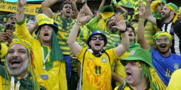 Portugal sinks Ghana, S. Korea holds Uruguay, Brazil beats Serbia