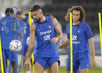 Giroud gets chance to spearhead France’s attack